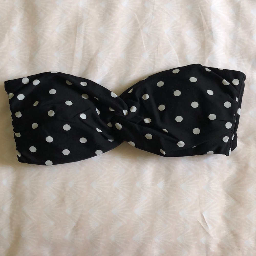 Black strapless bikini top